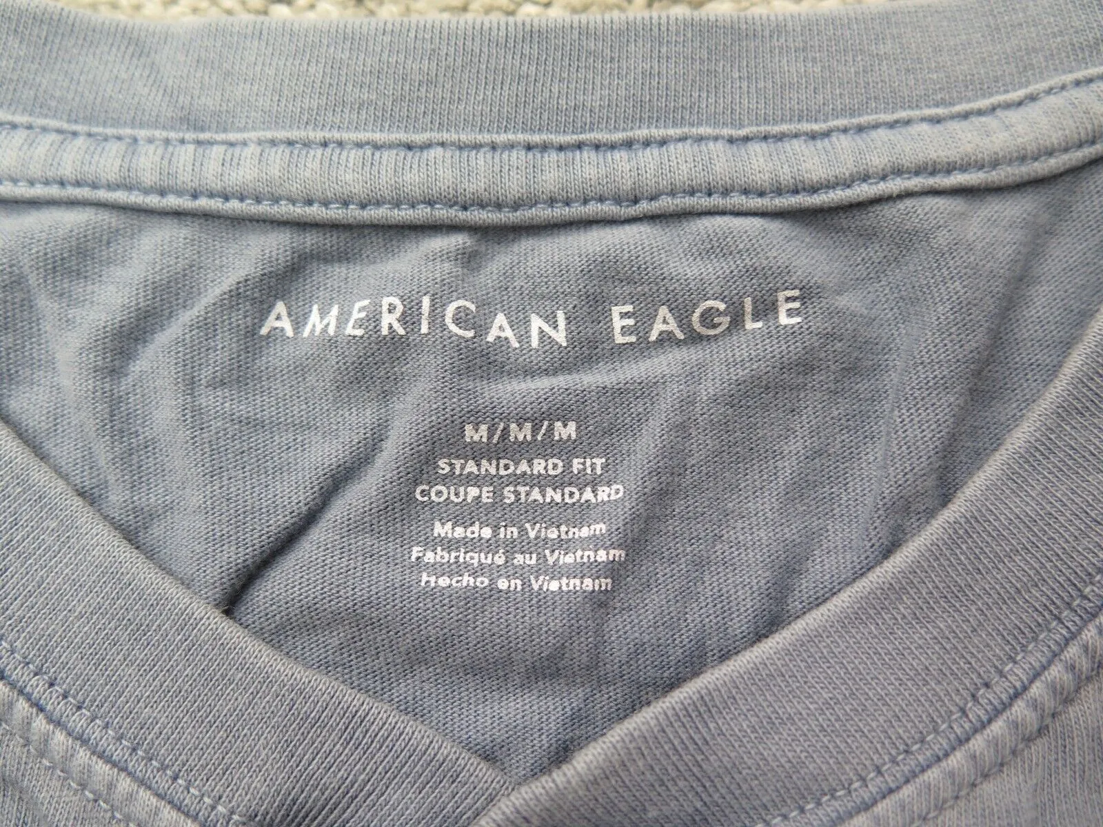 American Eagle Shirt Mens Medium Blue Standard Fit Swoosh Logo Casual Henley Tee