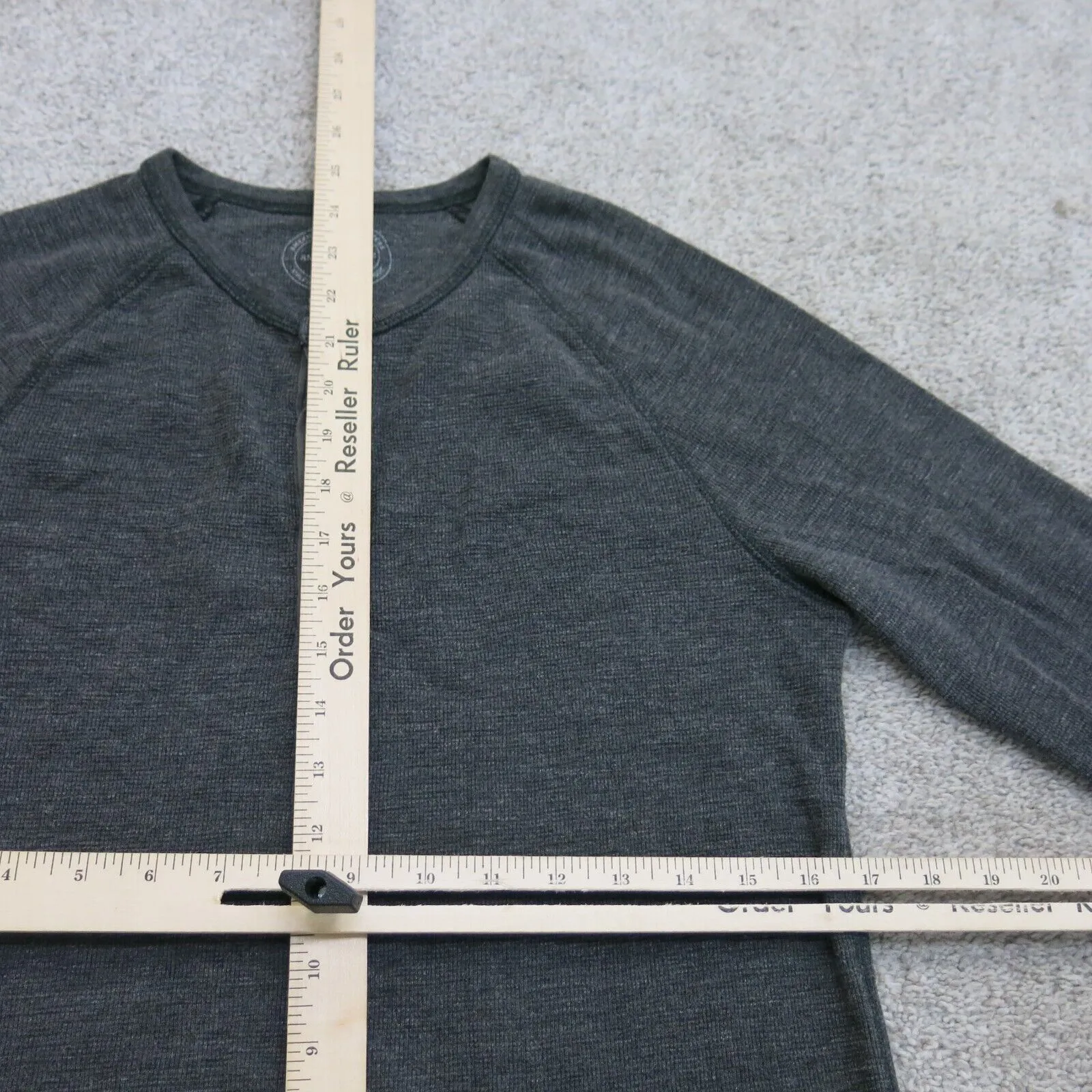 American Eagle Shirt Mens Small Gray Vintage Henley Neck Tee Lightweight Outdoor
