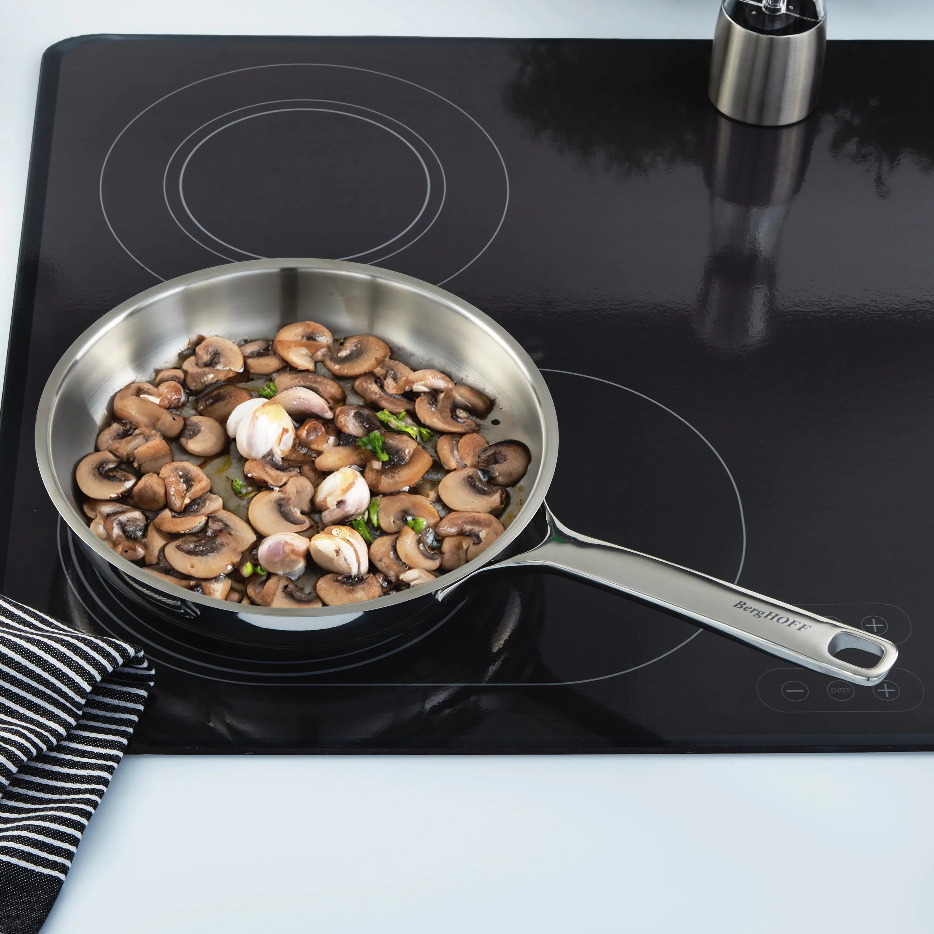 BergHOFF DiNA Helix Recycled 18/10 Stainless Steel Fry Pan, 9.5"