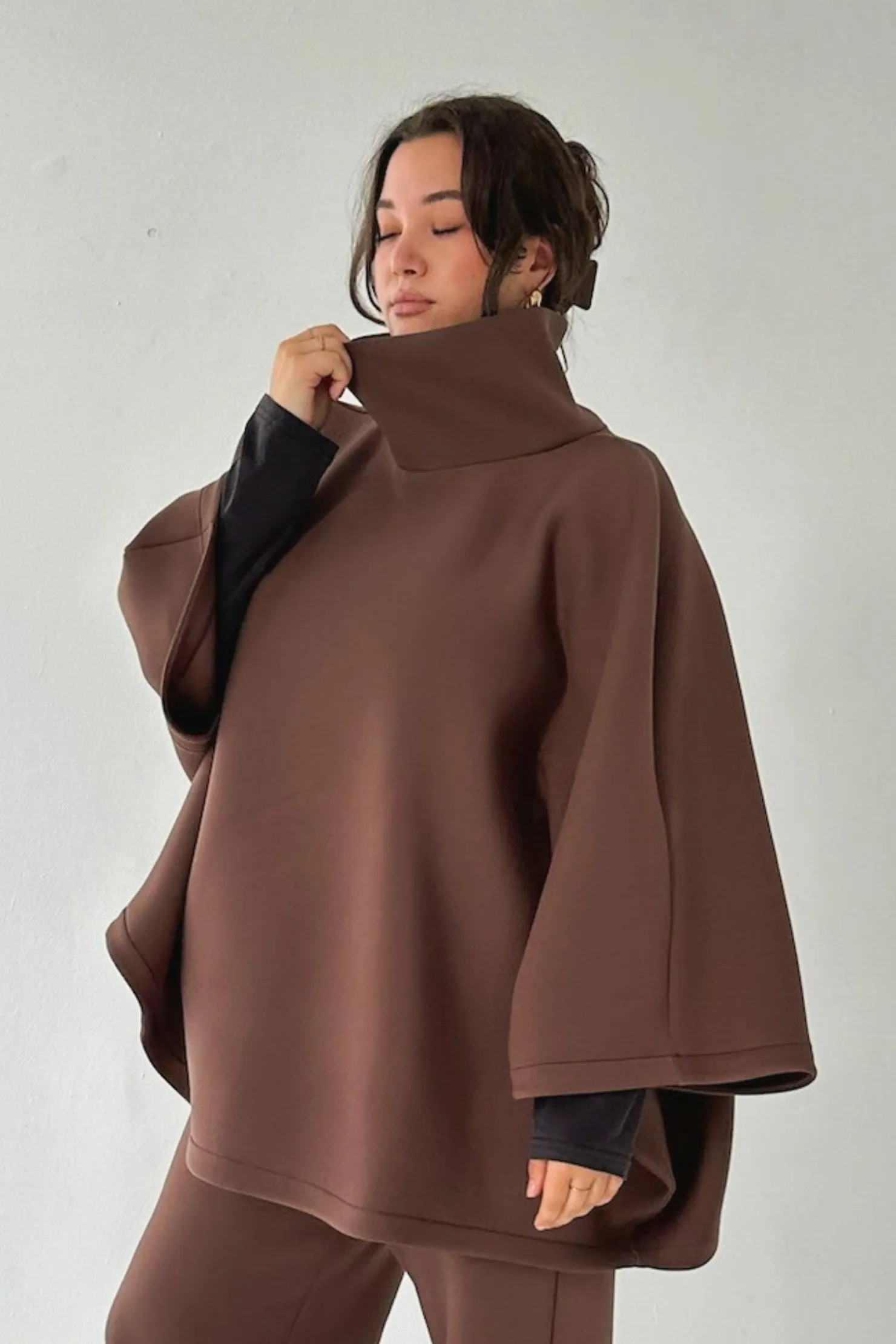 Charlotte Poncho - Espresso