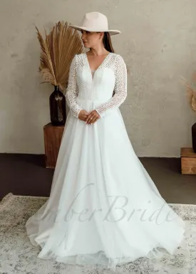 STOCK SELL-OUT: Boho Lace Wedding Dress with Long Sleeve and Tulle Skirt