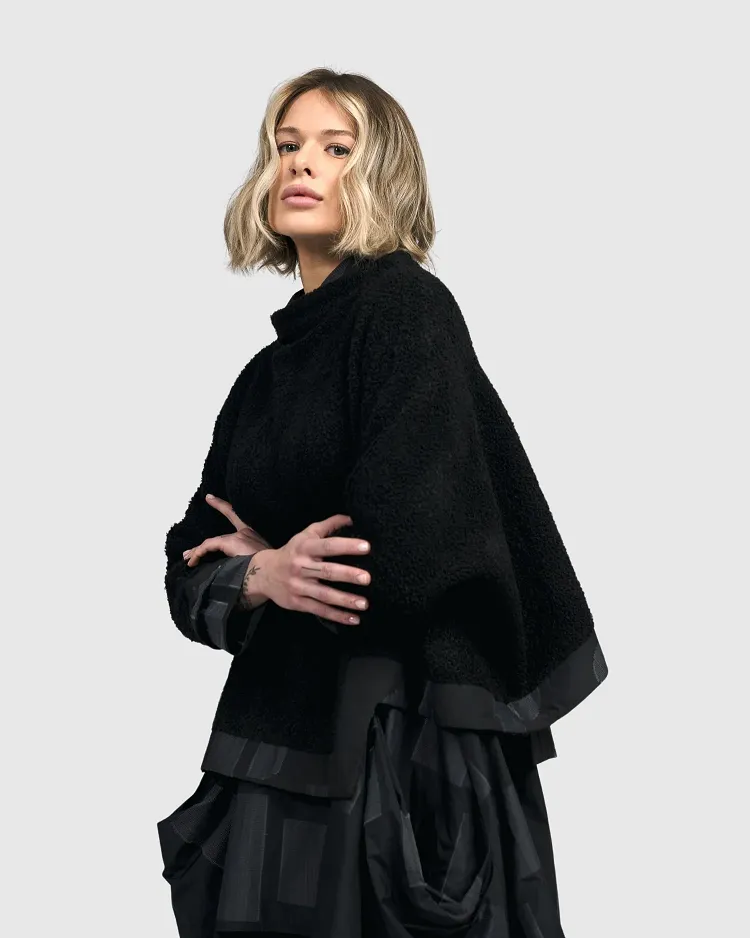 Urban Zora Squares Pullover