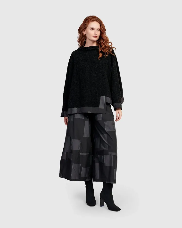 Urban Zora Squares Pullover